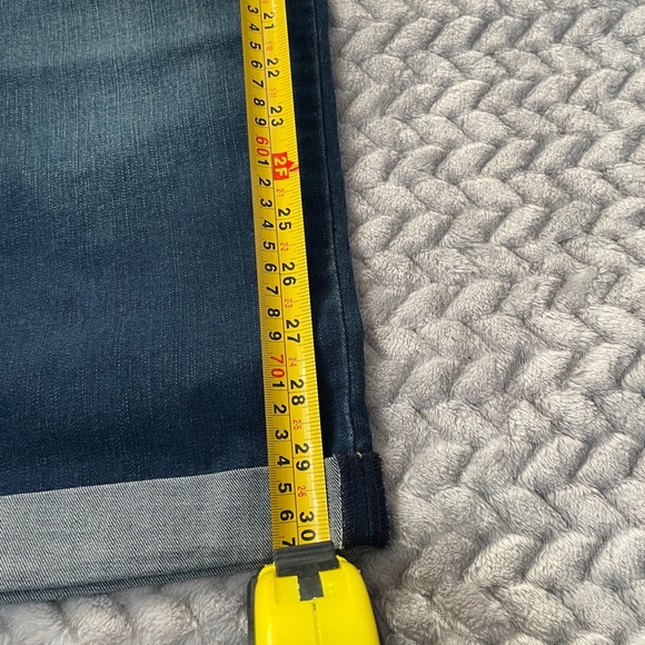 Classic Indigo Cropped Jeans - Picture 6 of 7